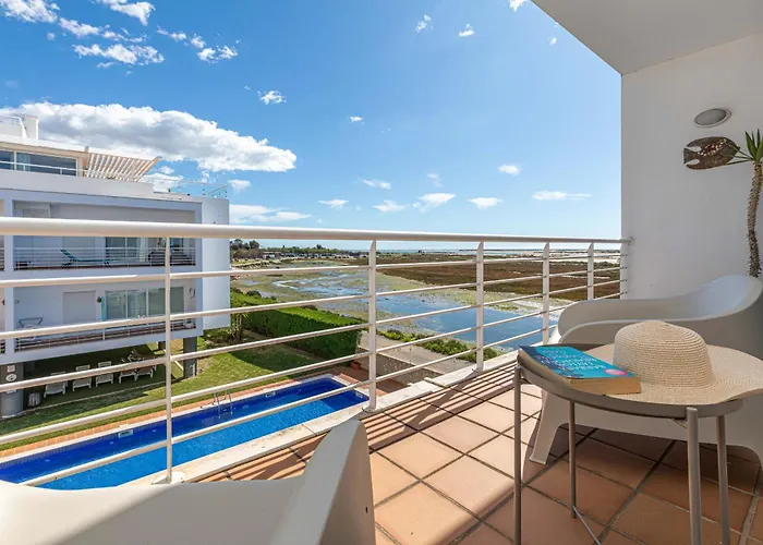 Calma, Formosa Village