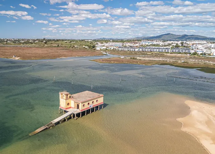 Calma, Formosa Village アパート フゼタ